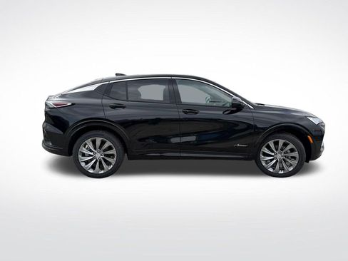 New 2026 Buick Envista Avenir image 9