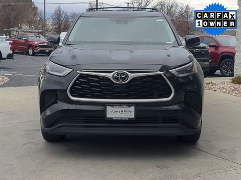 Used 2021 Toyota Highlander L image 9