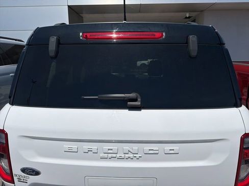 Used 2024 Ford Bronco Sport Badlands image 8