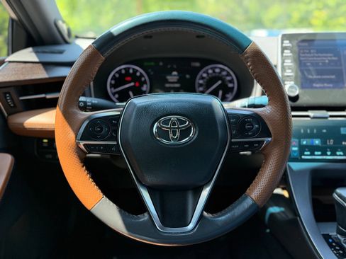 Used 2020 Toyota Avalon Limited w/ Advanced Safety Package FWD image 25
