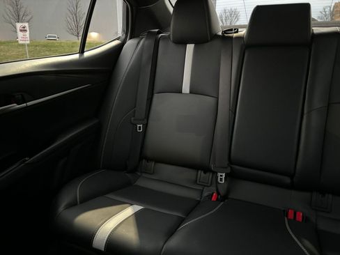 Used 2025 Toyota Camry SE image 39