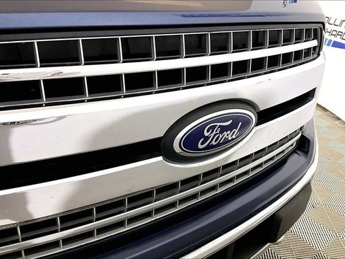 Used 2020 Ford F150 XLT w/ Equipment Group 302A Luxury AWD/4WD image 23