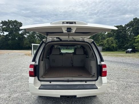 Used 2008 Ford Expedition Limited RWD image 4
