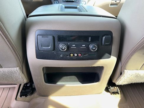 Used 2016 Chevrolet Tahoe LT image 27