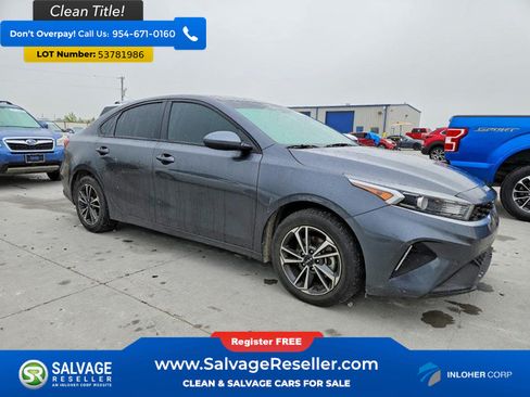 Used 2023 Kia Forte LXS FWD image 5