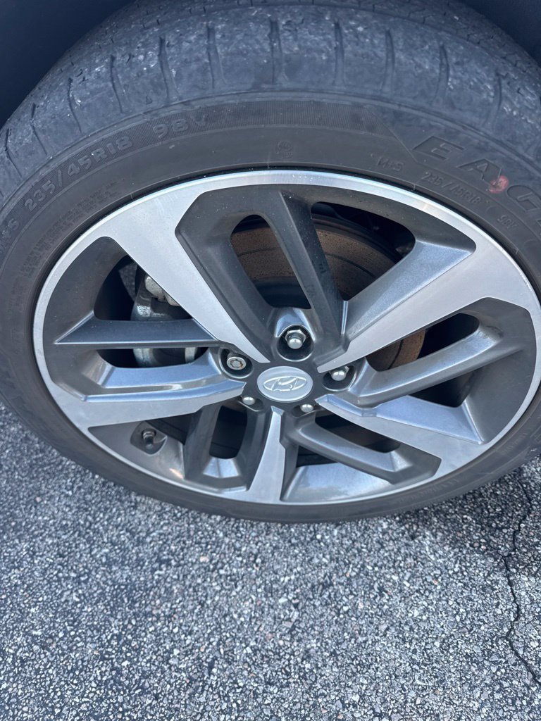 Used 2021 Hyundai Kona Limited FWD image 4