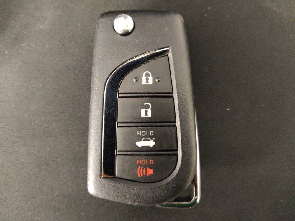 Used 2025 Toyota Corolla LE FWD image 32