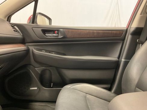 Used 2016 Subaru Outback 2.5i Limited AWD/4WD image 25