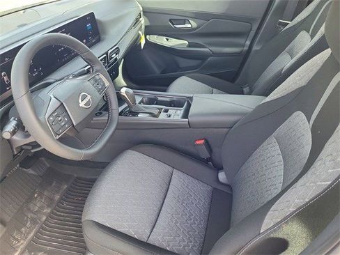 New 2026 Nissan Sentra SV w/ SV Convenience Package FWD image 7