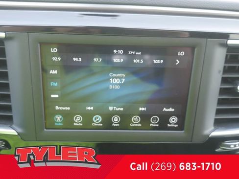 Used 2020 Chrysler Pacifica Touring w/ Cold Weather Group FWD image 47