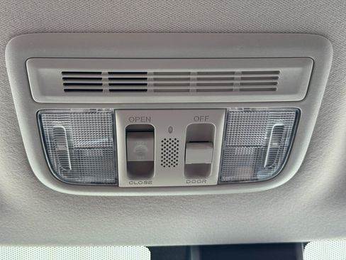 Used 2022 Honda HR-V EX image 29