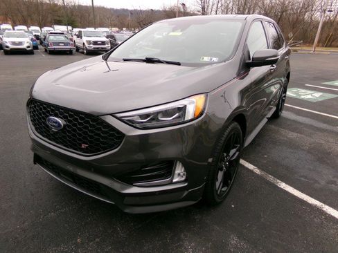 Used 2020 Ford Edge ST w/ Equipment Group 401A image 4