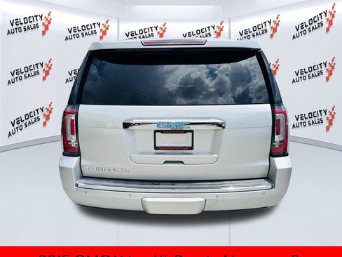 Used 2015 GMC Yukon XL Denali RWD image 4