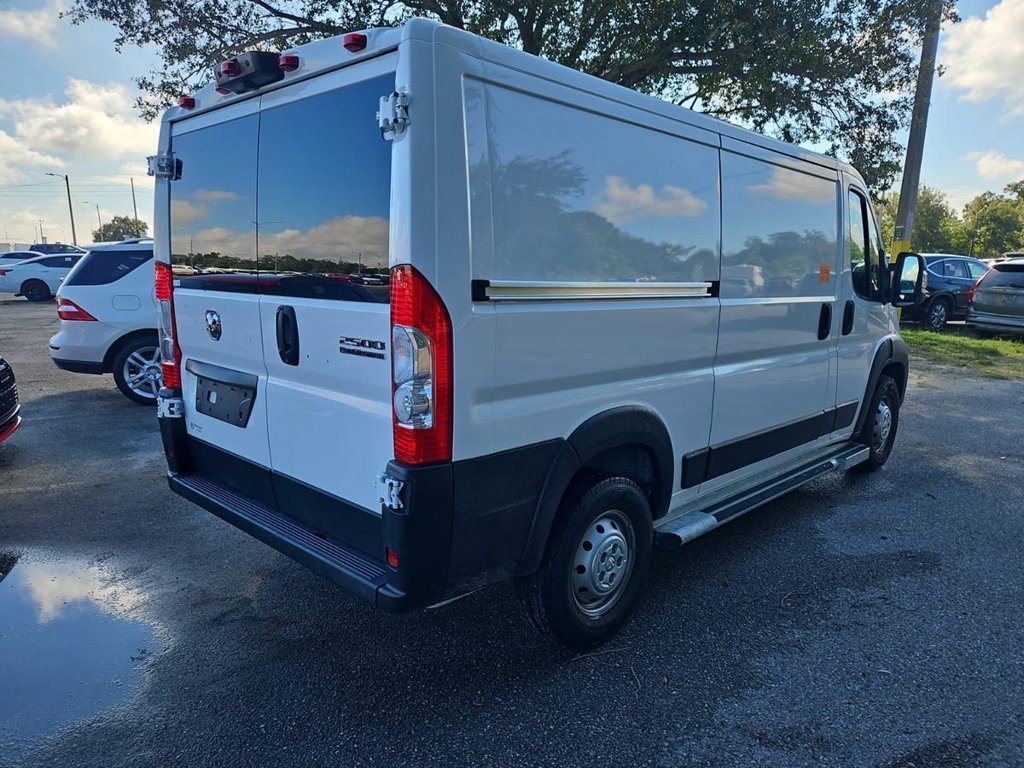 Used 2023 RAM ProMaster 2500 FWD image 6