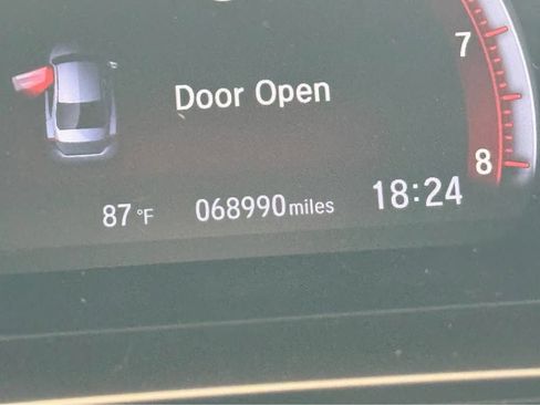 Used 2018 Honda Civic Si image 2