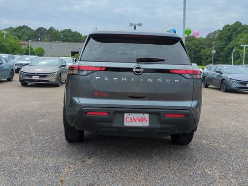 Used 2025 Nissan Pathfinder SV FWD image 6