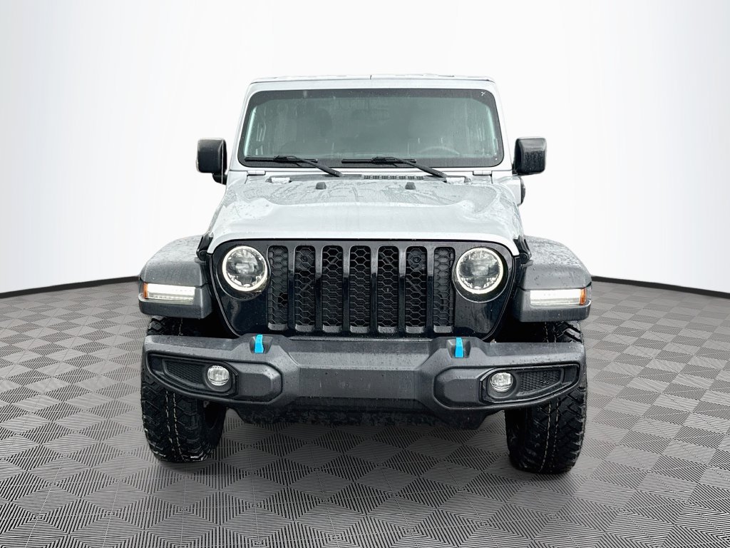 Certified 2023 Jeep Wrangler Unlimited w/ Cold Weather Group AWD/4WD image 2