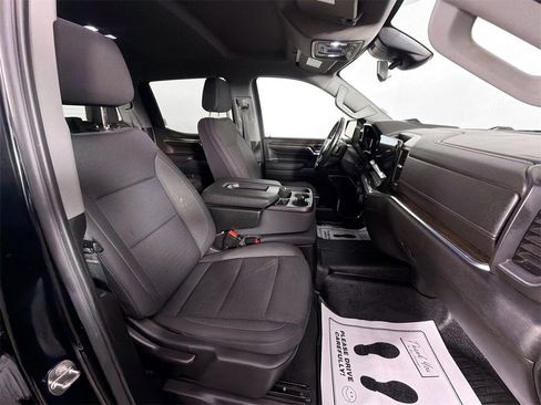 Used 2024 Chevrolet Silverado 1500 LT image 27