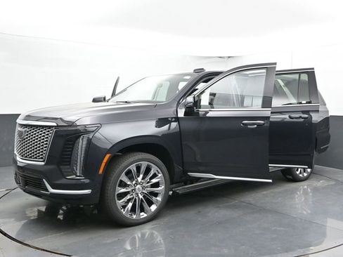 New 2026 Cadillac Escalade ESV Luxury w/ LPO, Radiant Package AWD/4WD image 50