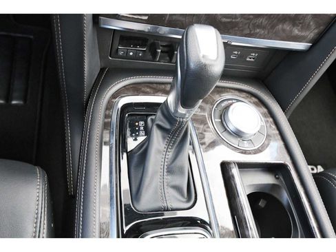 Used 2024 Nissan Armada Platinum w/ Captain's Chairs Package image 25