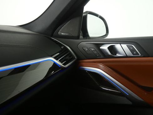 Used 2021 BMW X6 sDrive40i w/ Executive Package image 33