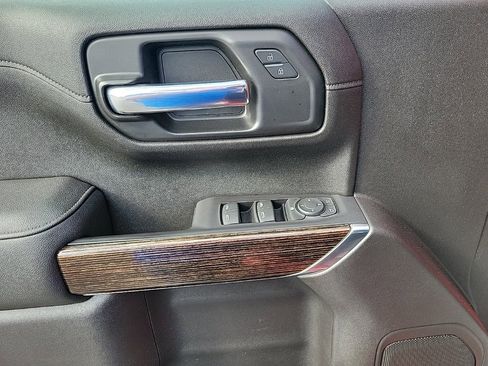 Used 2020 GMC Sierra 1500 Elevation w/ Elevation Value Package image 5