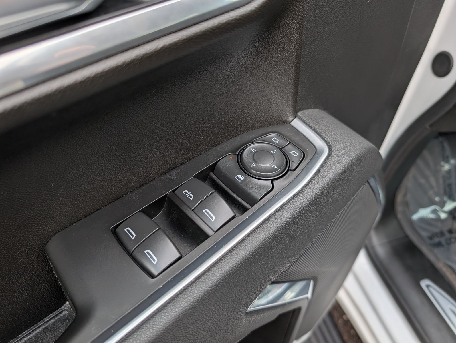 Used 2026 Chevrolet Silverado 1500 LT AWD/4WD image 19