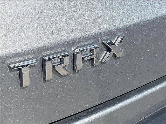 Used 2025 Chevrolet Trax LT w/ Driver Confidence Package FWD image 30