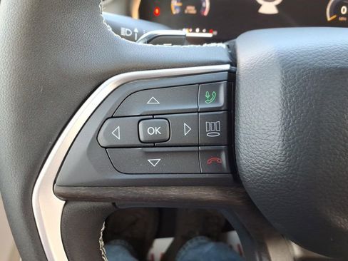 New 2026 Jeep Grand Cherokee L Limited w/ Luxury Tech Group II image 21