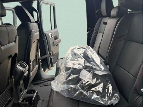 New 2026 Jeep Gladiator Rubicon AWD/4WD image 25