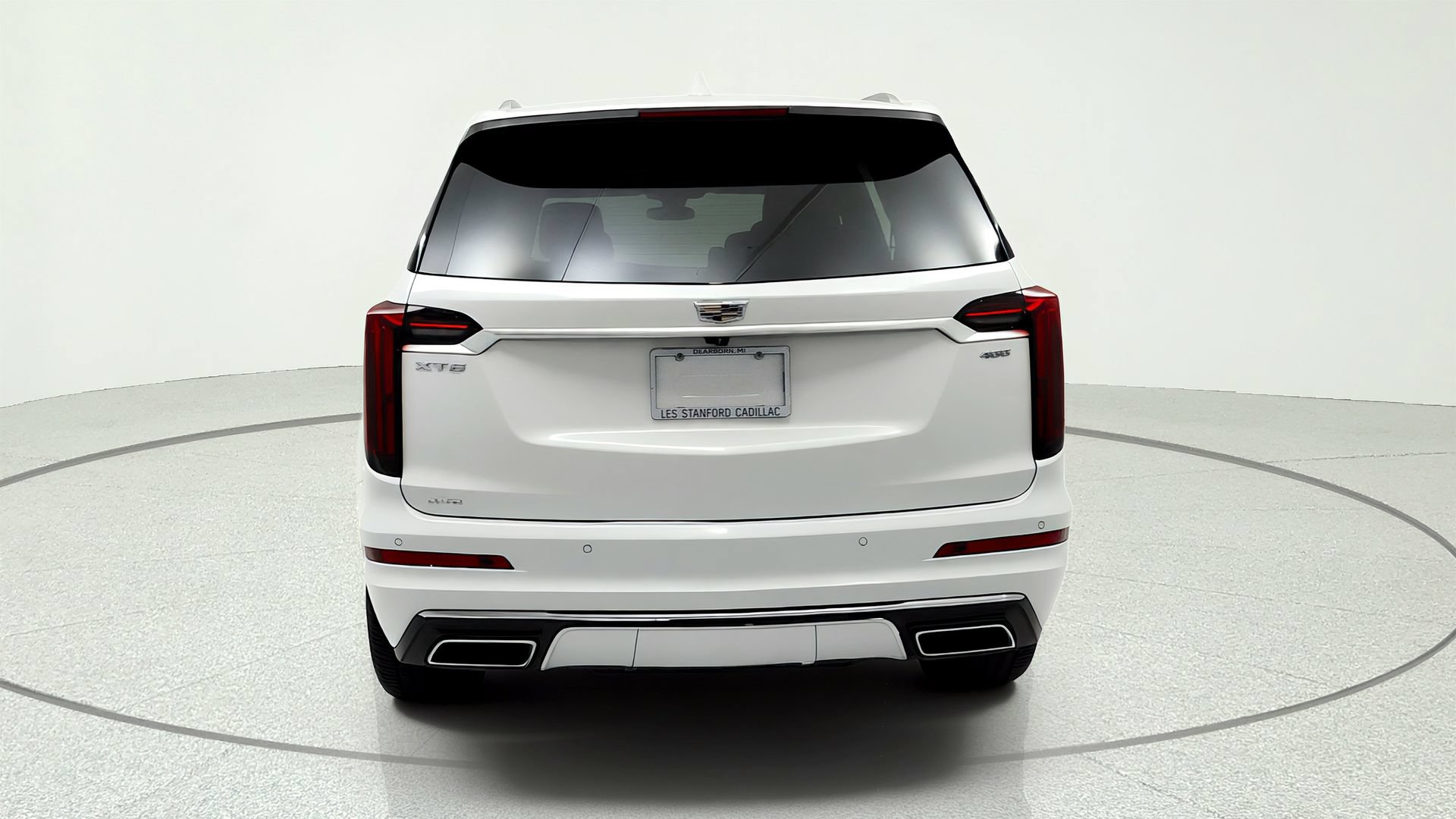 Certified 2024 Cadillac XT6 Premium Luxury w/ LPO, Floor Liner Package AWD/4WD image 4