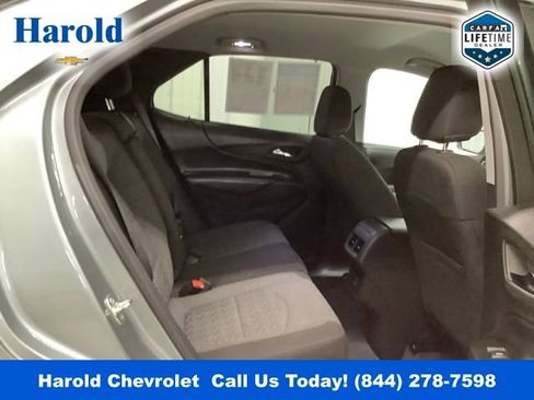 Used 2024 Chevrolet Equinox LT image 9
