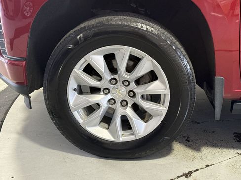 Used 2019 Chevrolet Silverado 1500 Custom AWD/4WD image 13
