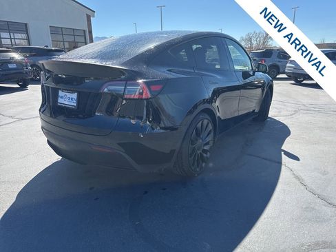 Used 2024 Tesla Model Y Performance AWD/4WD image 7