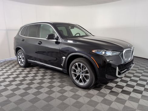 New 2026 BMW X5 sDrive40i w/ Premium Package image 6