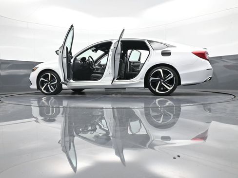 Certified 2022 Honda Accord Sport image 48