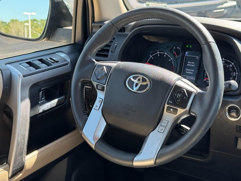 Used 2021 Toyota 4Runner SR5 Premium w/ Moonroof Package AWD/4WD image 12