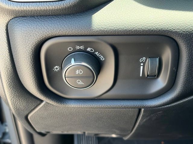 New 2026 RAM 2500 Big Horn AWD/4WD image 26