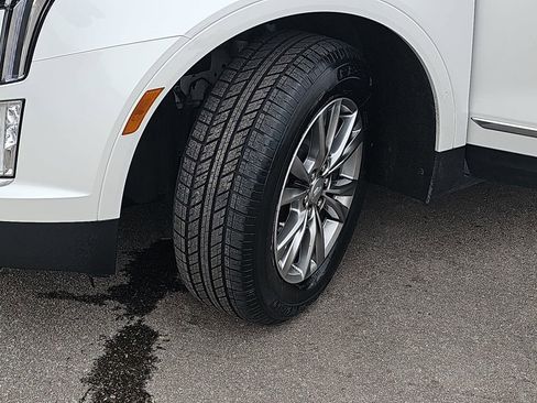 Used 2020 Cadillac XT5 Premium Luxury w/ LPO, Floor Liner Package image 36