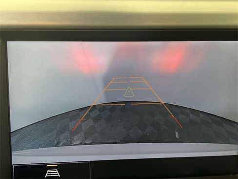 Used 2023 GMC Acadia SLT image 23