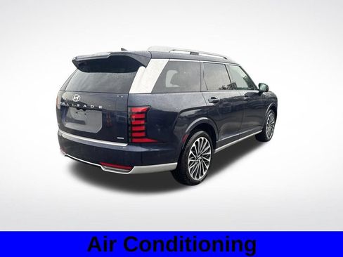 Used 2026 Hyundai Palisade Calligraphy AWD/4WD image 4