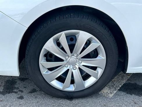 Used 2019 Subaru Impreza 2.0i w/ Eyesight AWD/4WD image 14