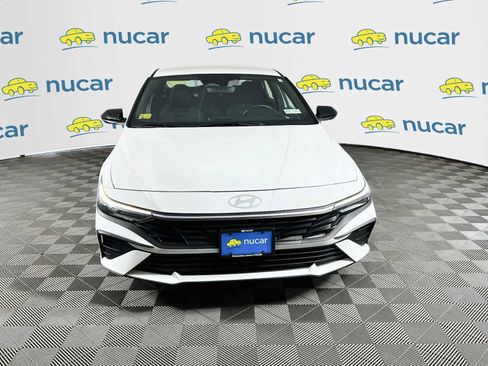 Certified 2025 Hyundai Elantra Sport FWD image 2