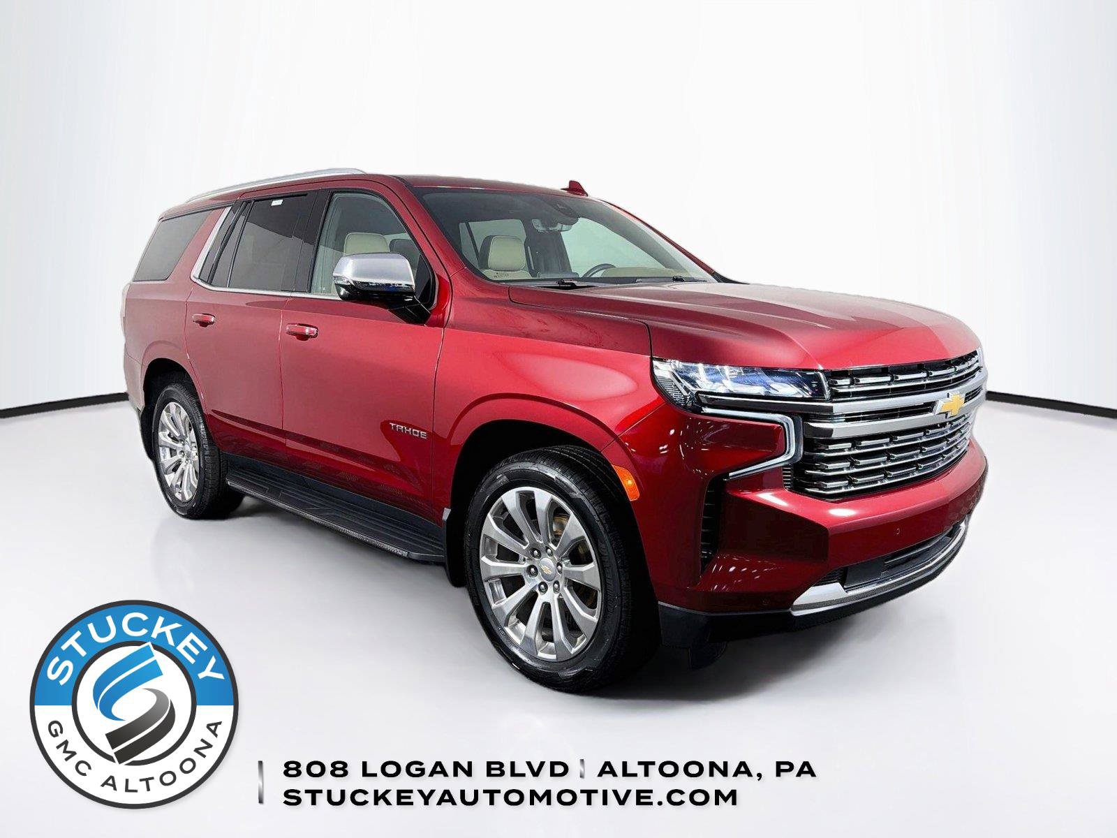 Used 2021 Chevrolet Tahoe Premier w/ Premium Package AWD/4WD image 1
