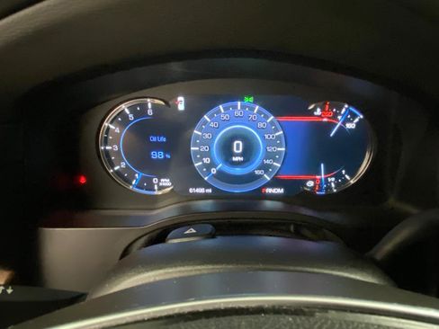 Used 2016 Cadillac Escalade Premium image 33