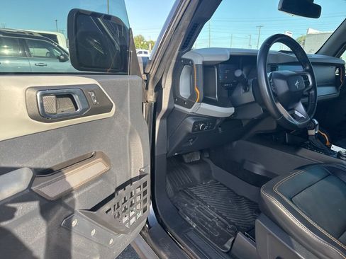 Used 2021 Ford Bronco Badlands image 21