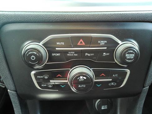 Used 2020 Dodge Charger GT image 39