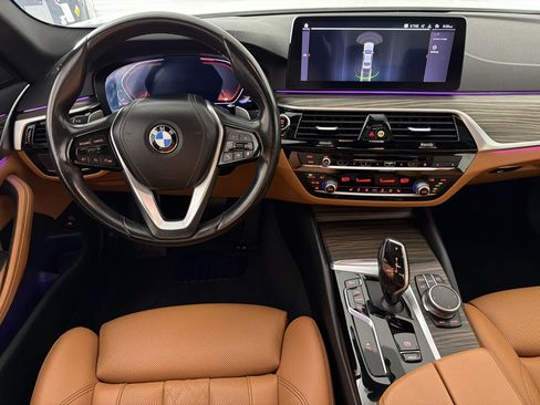 Used 2022 BMW 530i w/ Convenience Package RWD image 31