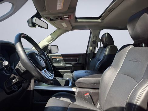 Used 2015 RAM 1500 Laramie w/ Convenience Group AWD/4WD image 15