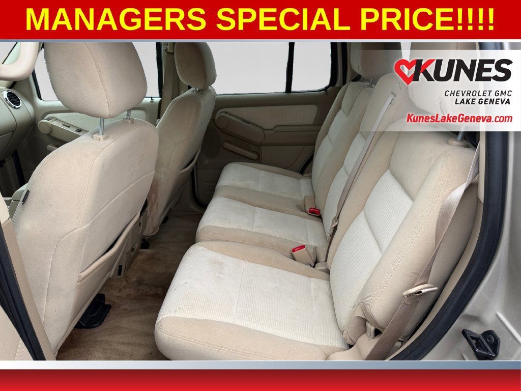 Used 2007 Ford Explorer XLT AWD/4WD image 26